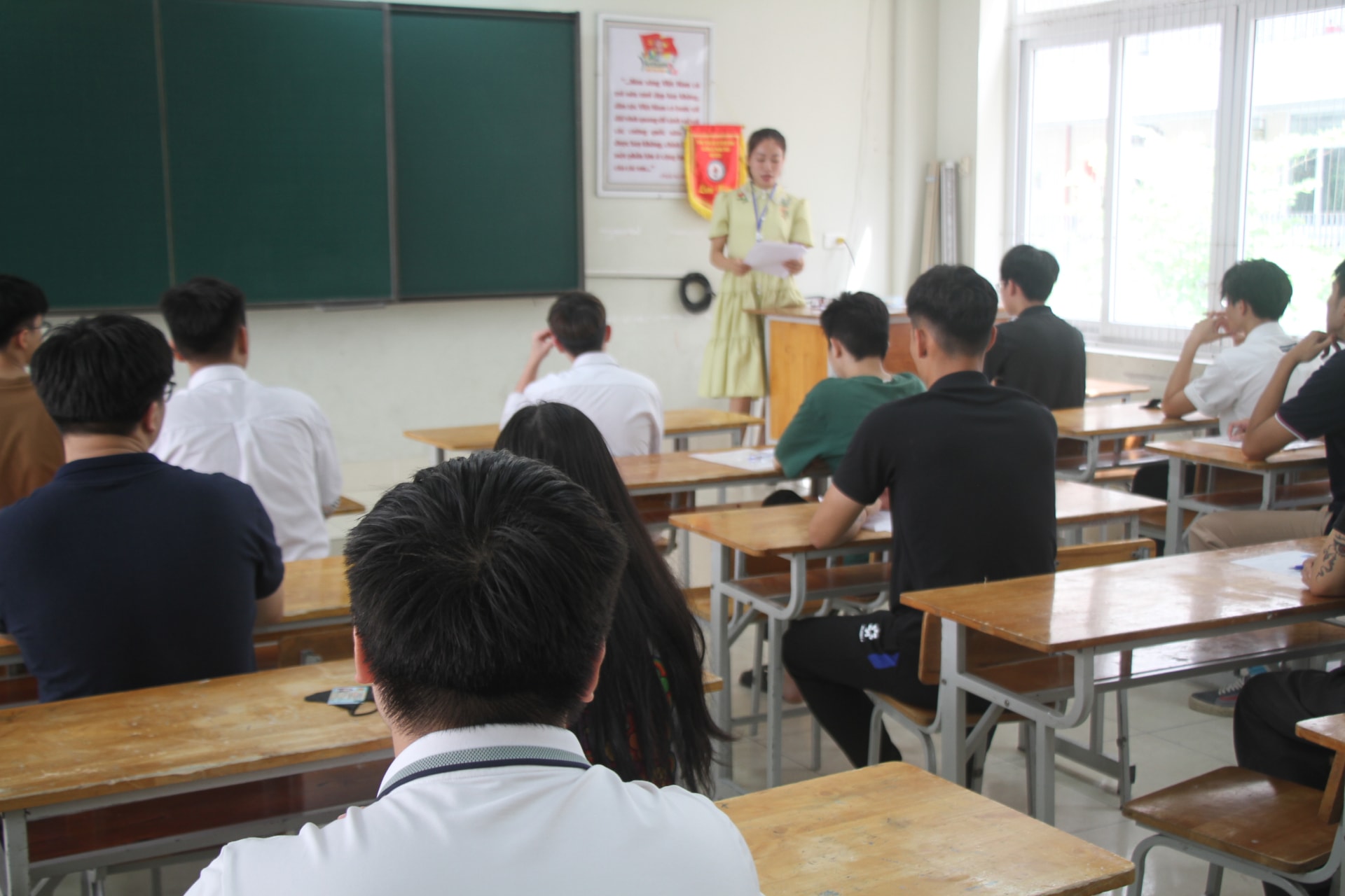 ky thi tot nghiep thpt 2024 de thi toan kho du bao it diem 10 hinh 1