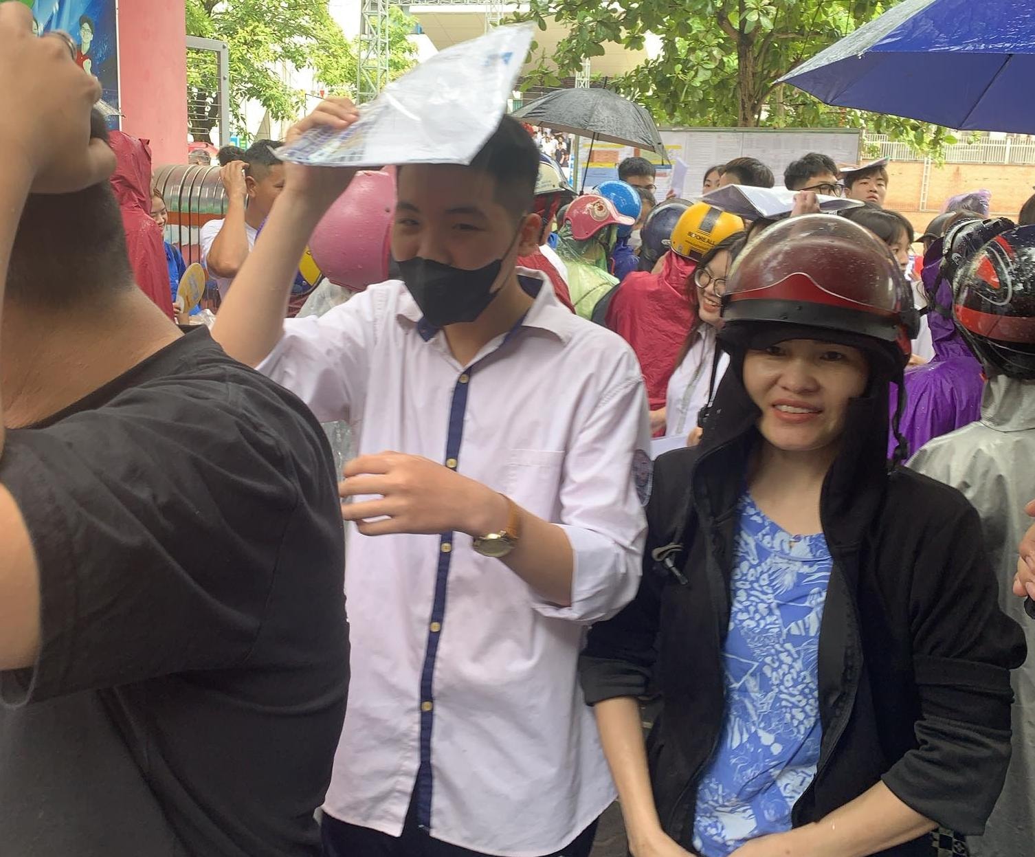 ky thi tot nghiep thpt 2024 thi sinh tu tin sau bai thi mon ngu van hinh 6