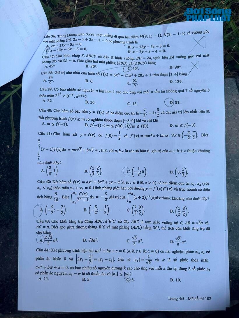 de thi tot nghiep thpt 2024 mon toan ma de 102 hinh 4