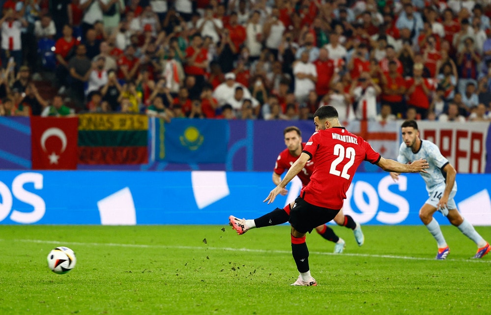 danh bai bo dao nha georgia gianh ve lich su vao vong 1 8 euro 2024 hinh 1