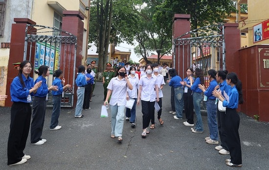 phu tho hon 16000 thi sinh buoc vao ky thi tot nghiep thpt nam 2024 hinh 3