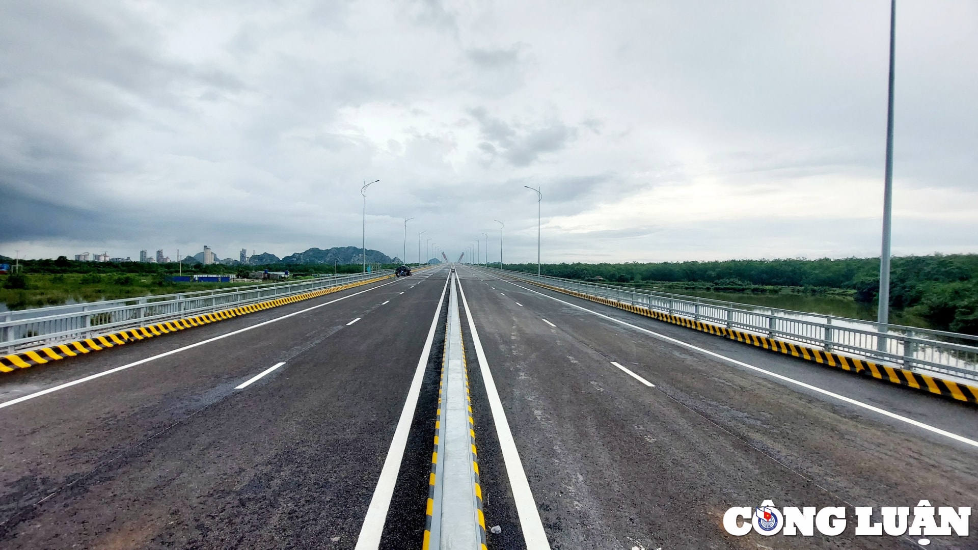 quang ninh tap trung hoan thanh cac hang muc cuoi cung som thong xe du an cau ben rung hinh 2