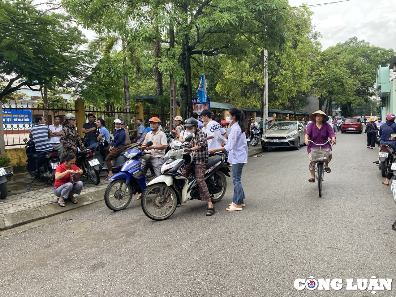 thi sinh thanh hoa buoc vao mon thi dau tien ky thi tot nghiep thpt nam 2024 hinh 10