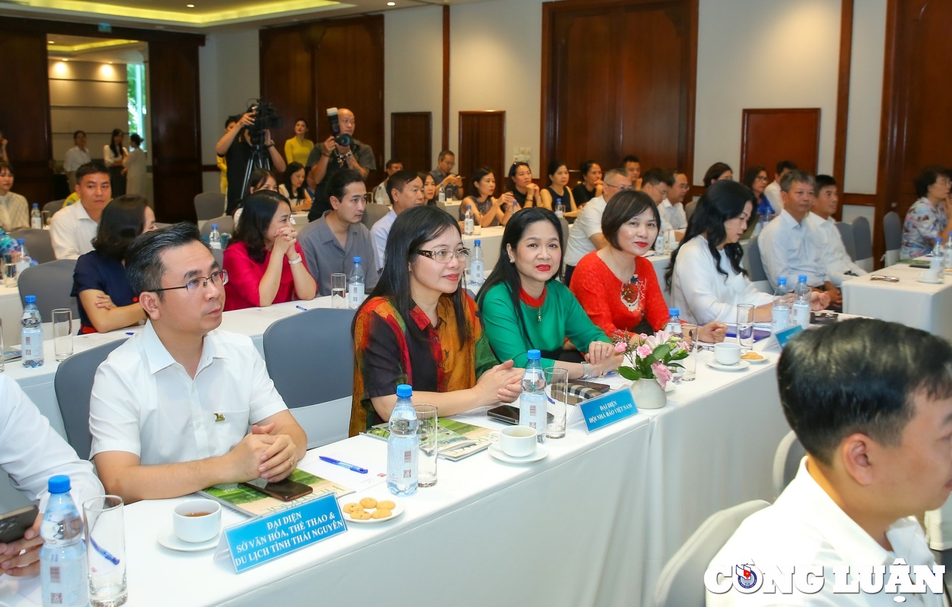 tap chi heritage cau noi van hoa gioi thieu di san van hoa phong phu cua viet nam hinh 4