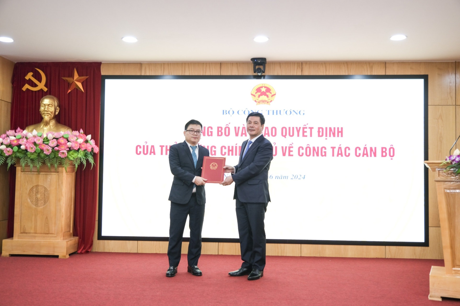 bo cong thuong co thu truong thu tu hinh 1