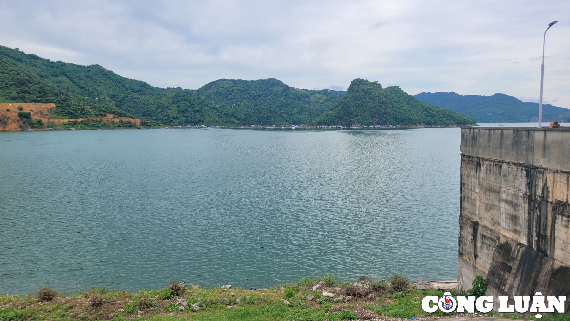 thuy dien hoa binh xa lu diem tham quan trai nghiem an tuong nhung ngay he hinh 8