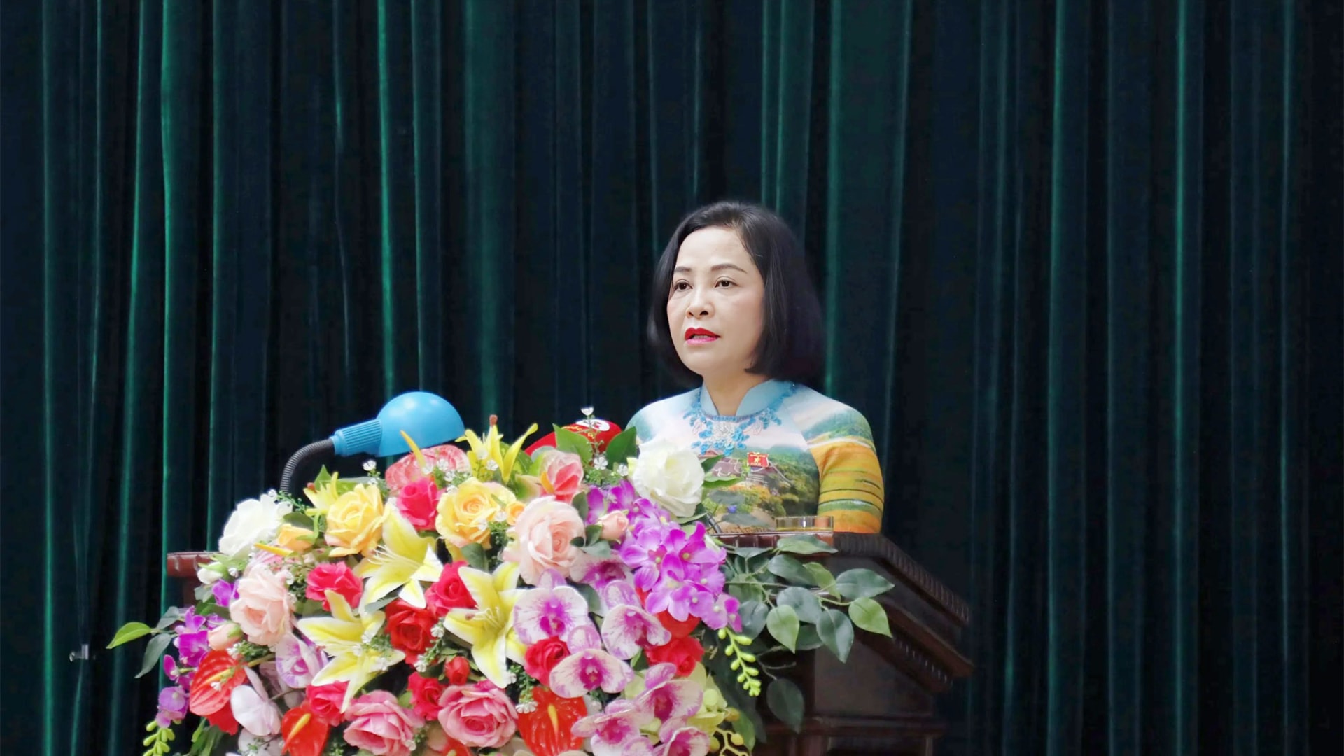 pho chu tich quoc hoi nguyen thi thanh du khai mac ky hop thu 22 hdnd tinh ninh binh khoa xv hinh 3