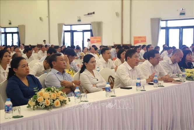 lan toa nhung chu truong lon cua dang toi dang vien va nhan dan hinh 2