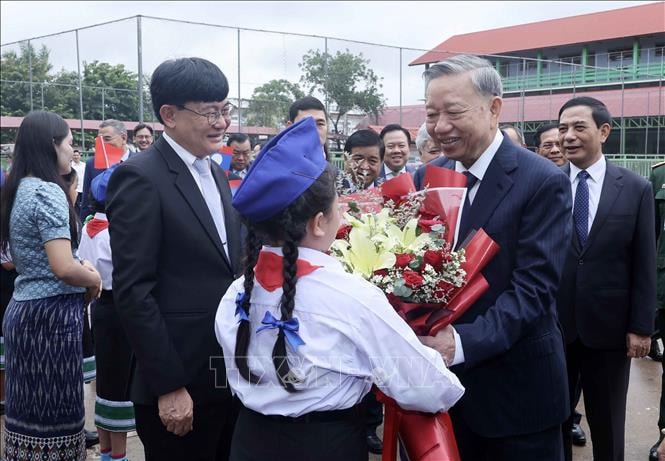 chu tich nuoc to lam mong muon mo hinh truong song ngu lao viet nam se tiep tuc duoc nhan rong hinh 2