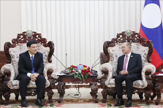 lanh dao lao danh gia cao vai tro cua hoi huu nghi viet nam lao hinh 1