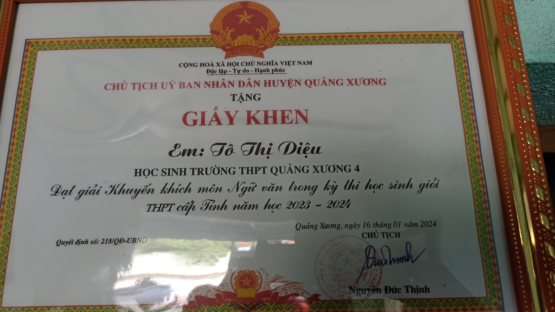 trai long cua nu sinh thu khoa khoi c co hoan canh kho khan hinh 4