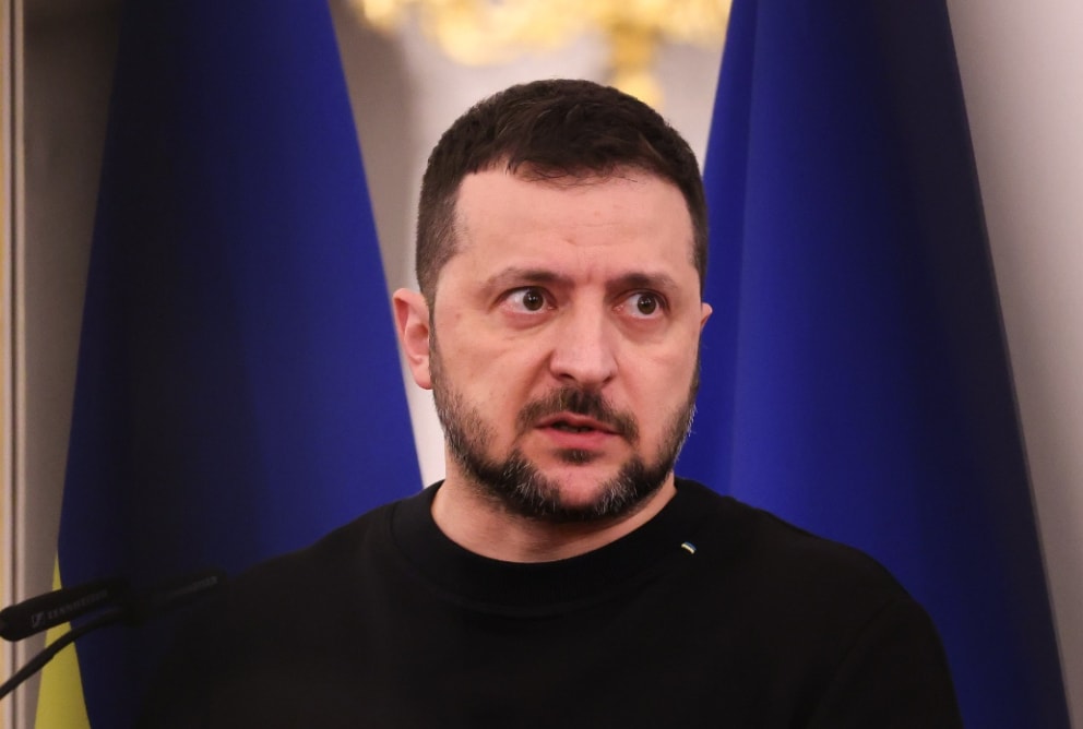 ukraine sap tang thue de mua vu khi va tra luong cho quan nhan hinh 1
