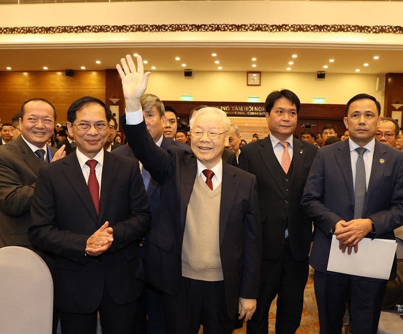 tong bi thu nguyen phu trong nha lanh dao sang suot nha ngoai giao xuat sac mang tam voc quoc te hinh 4