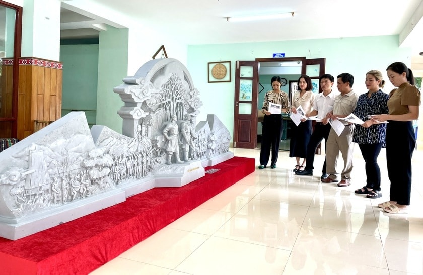 gia lai da chon duoc mau phac thao tuong dai tay son thuong dao hinh 1