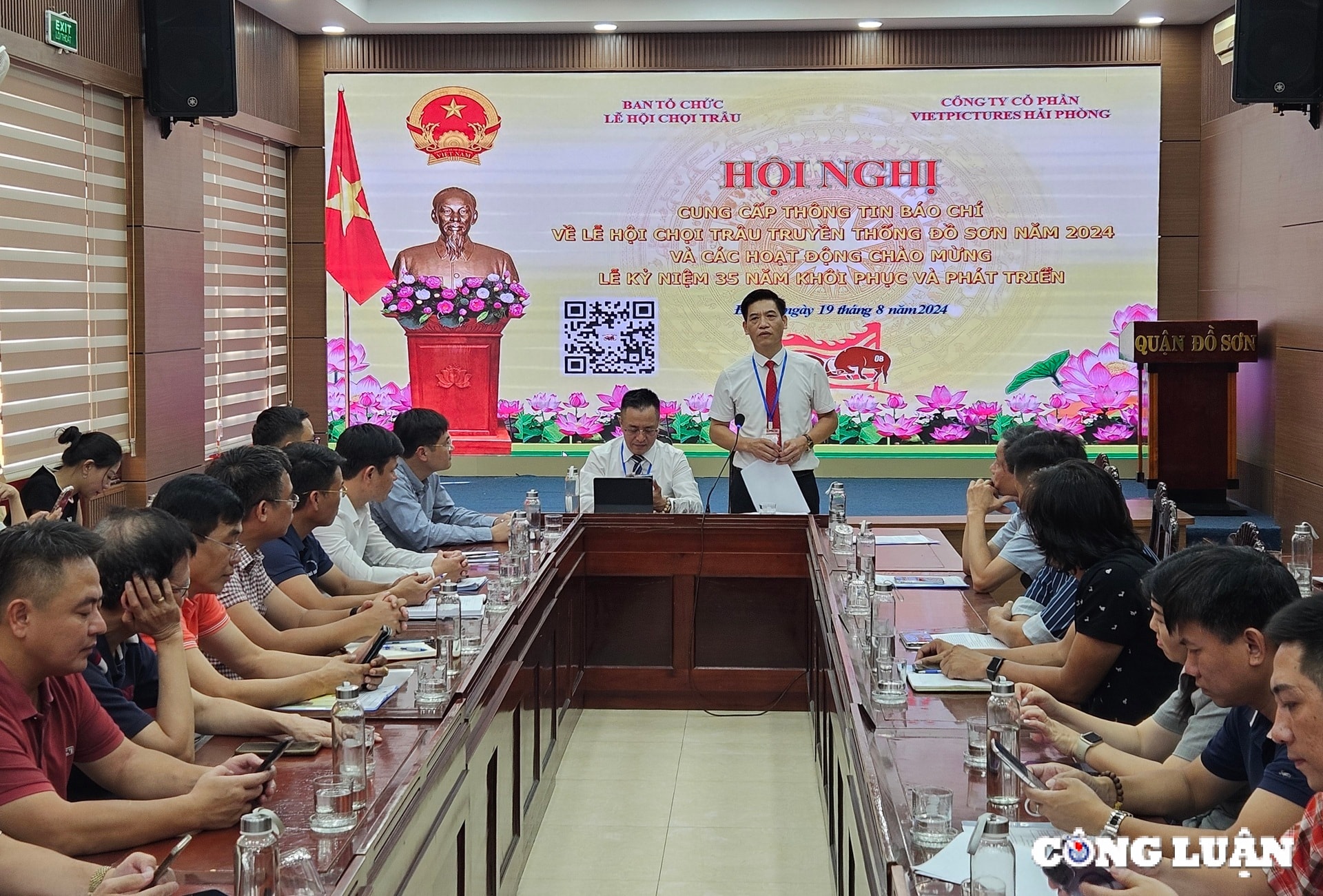 hai phong dua chuyen doi so vao cong tac to chuc nham nang tam le hoi choi trau do son hinh 1
