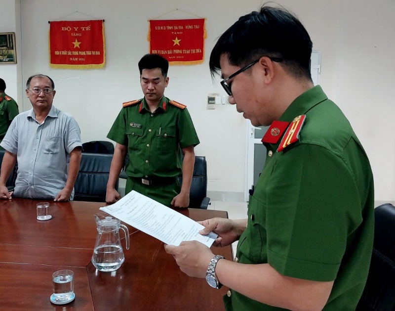 de nghi truy to nguyen giam doc so y te tinh ba ria vung tau cung thuoc cap hinh 1