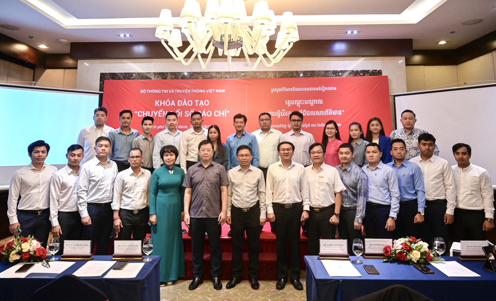 bo tttt dao tao chuyen doi so cho cac nha bao campuchia hinh 1