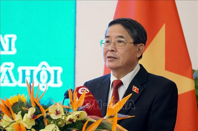 quoc hoi viet nam lao chia se thong tin ve xay dung trien khai chinh sach hinh 1