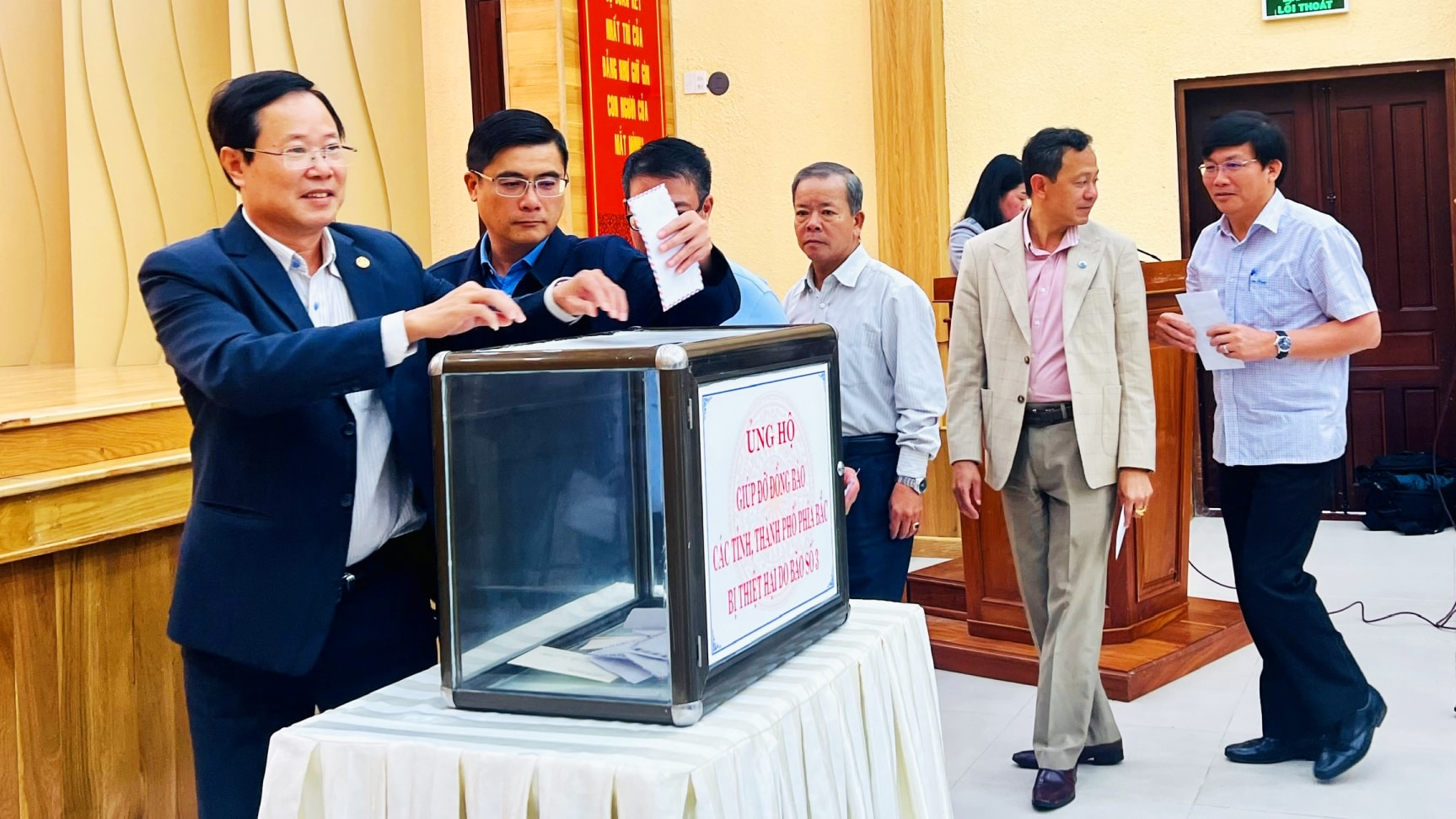 nguoi dan tay nguyen chung tay chuyen nhu yeu pham den ba con mien bac hinh 7