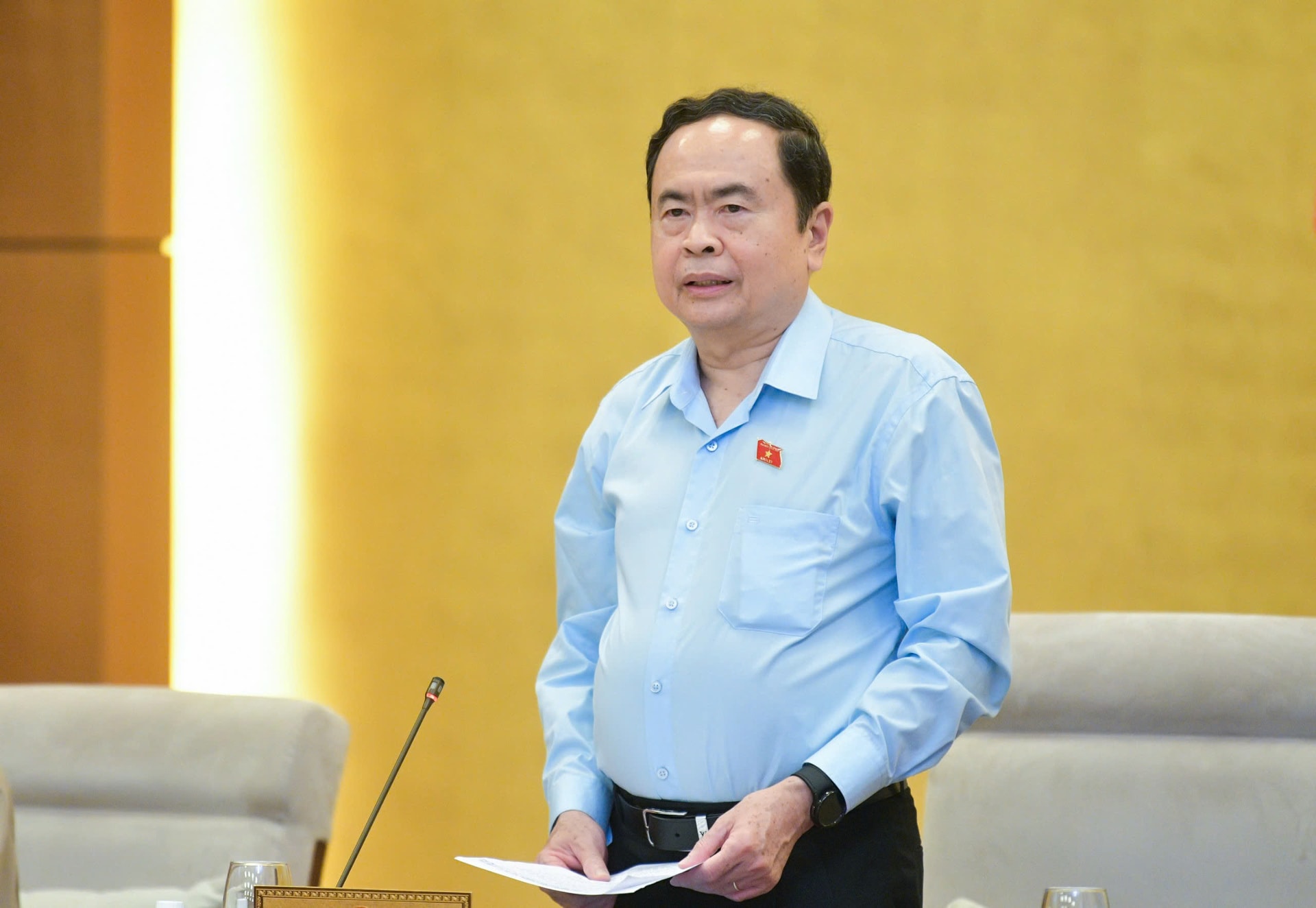 tap trung cao do thao go vuong mac ve the che de phat trien kinh te xa hoi cua dat nuoc hinh 2