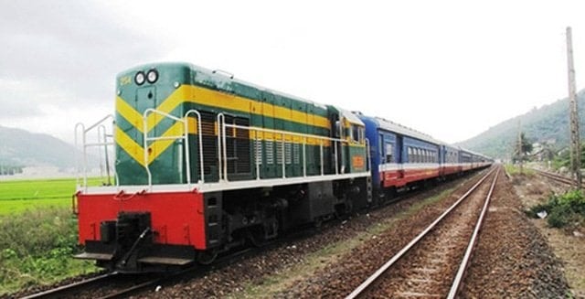 thong tuyen duong sat ha noi lao cai nhung chua don khach len lao cai sa pa hinh 1