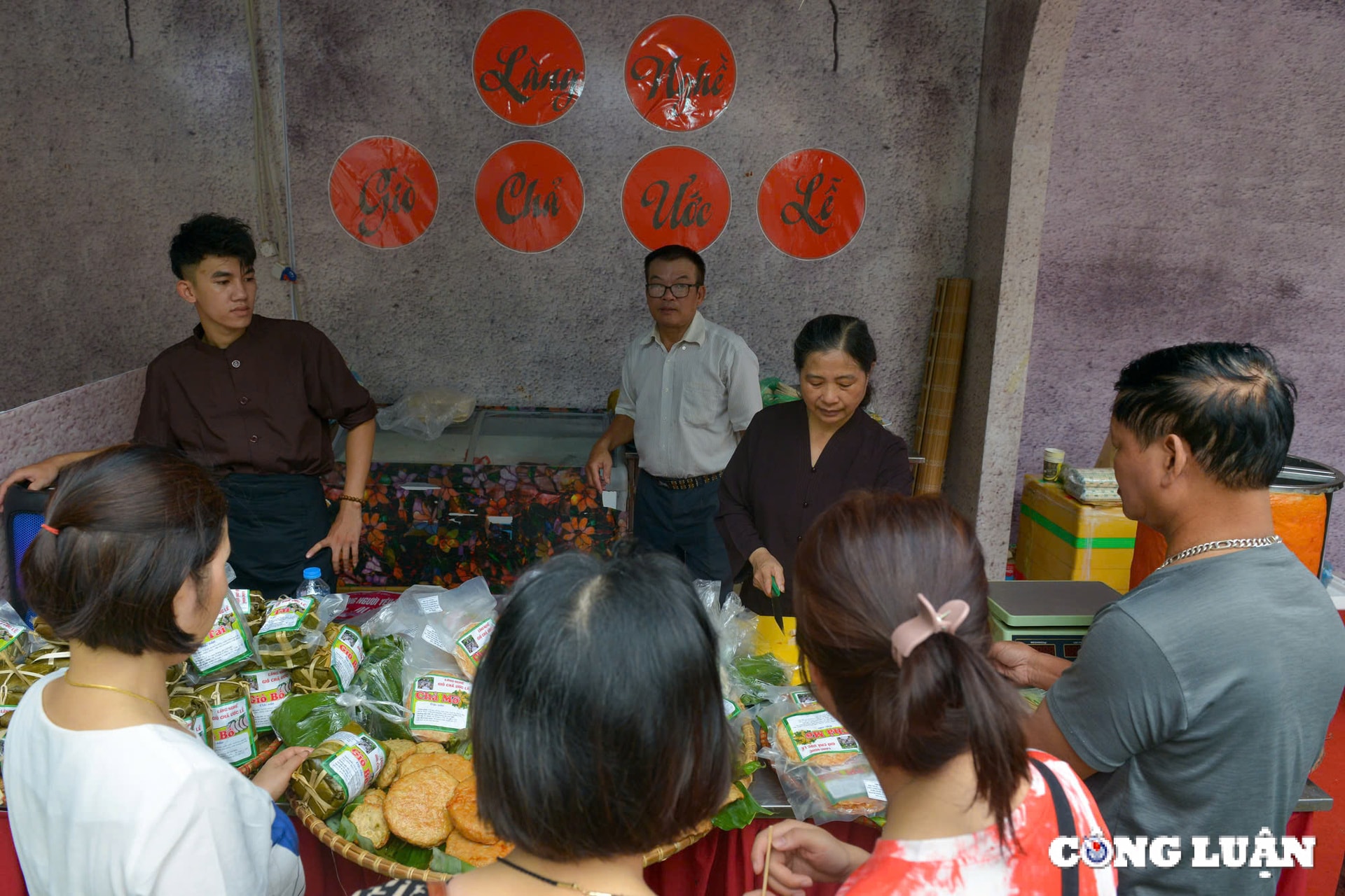 thuong thuc nhung mon an noi tieng vung mien tai festival thu ha noi hinh 4