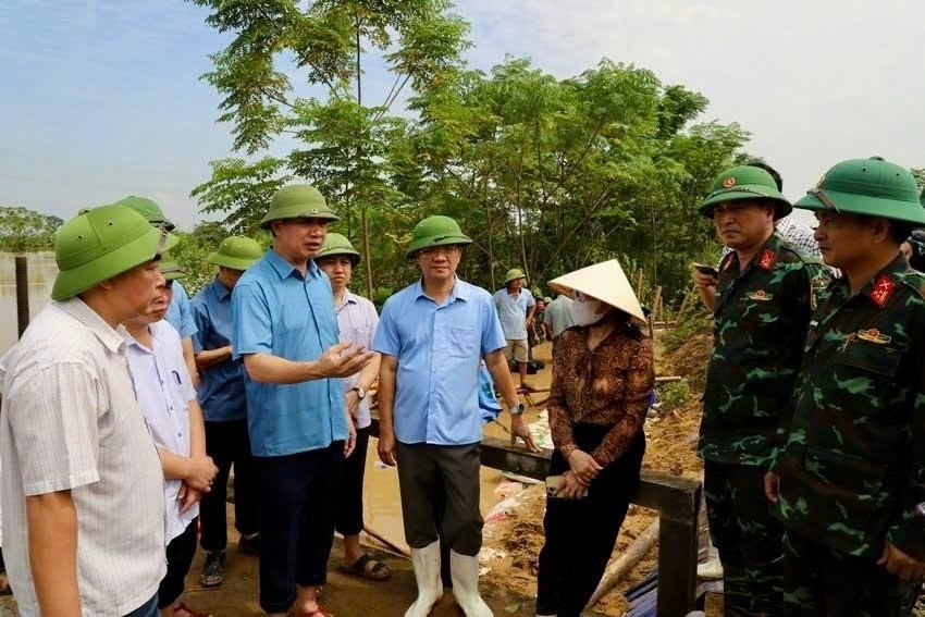 thanh hoa khan truong va de song len hinh 4