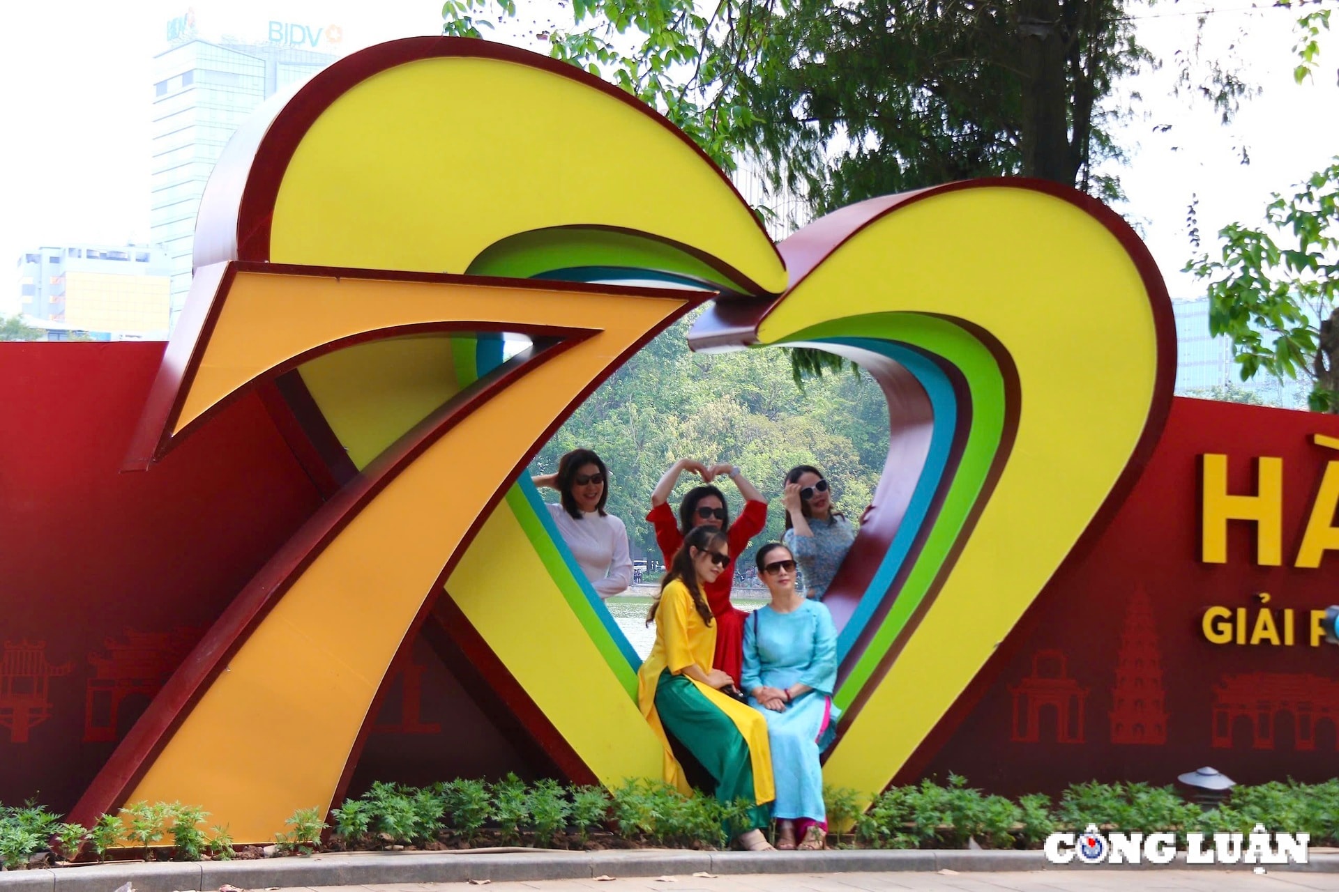 hoi uc ha noi xua qua nhung mo hinh phuc dung doc dao hinh 10