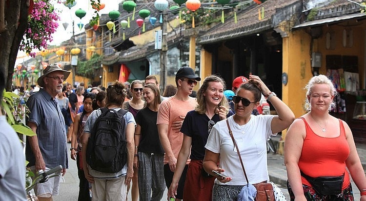 viet nam don gan 13 trieu khach quoc te trong thang 9 2024 hinh 1