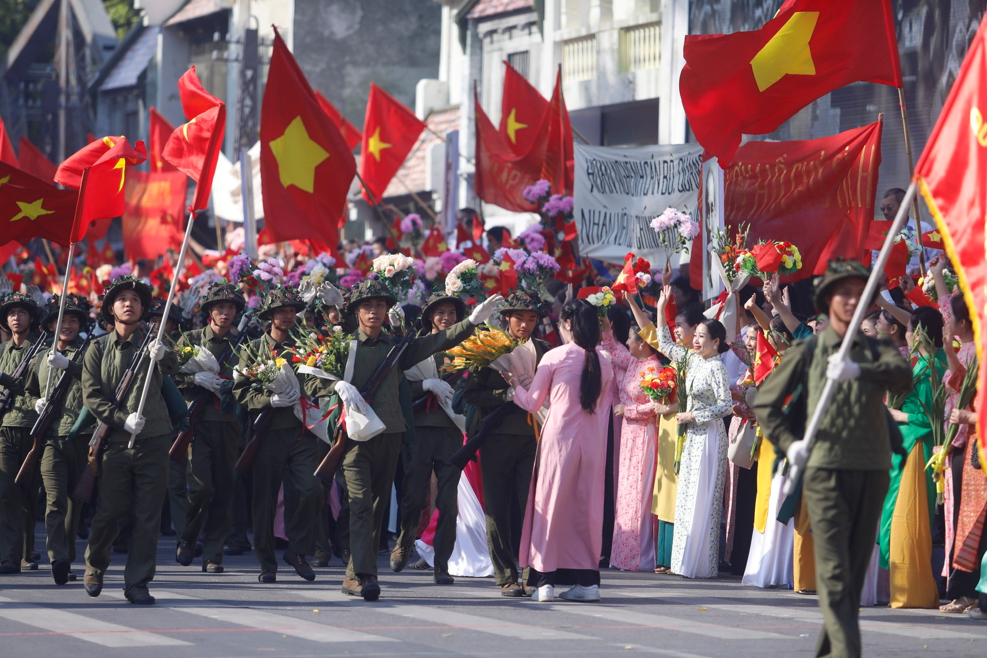 ngay hoi cua nguoi dan ha noi hinh 3