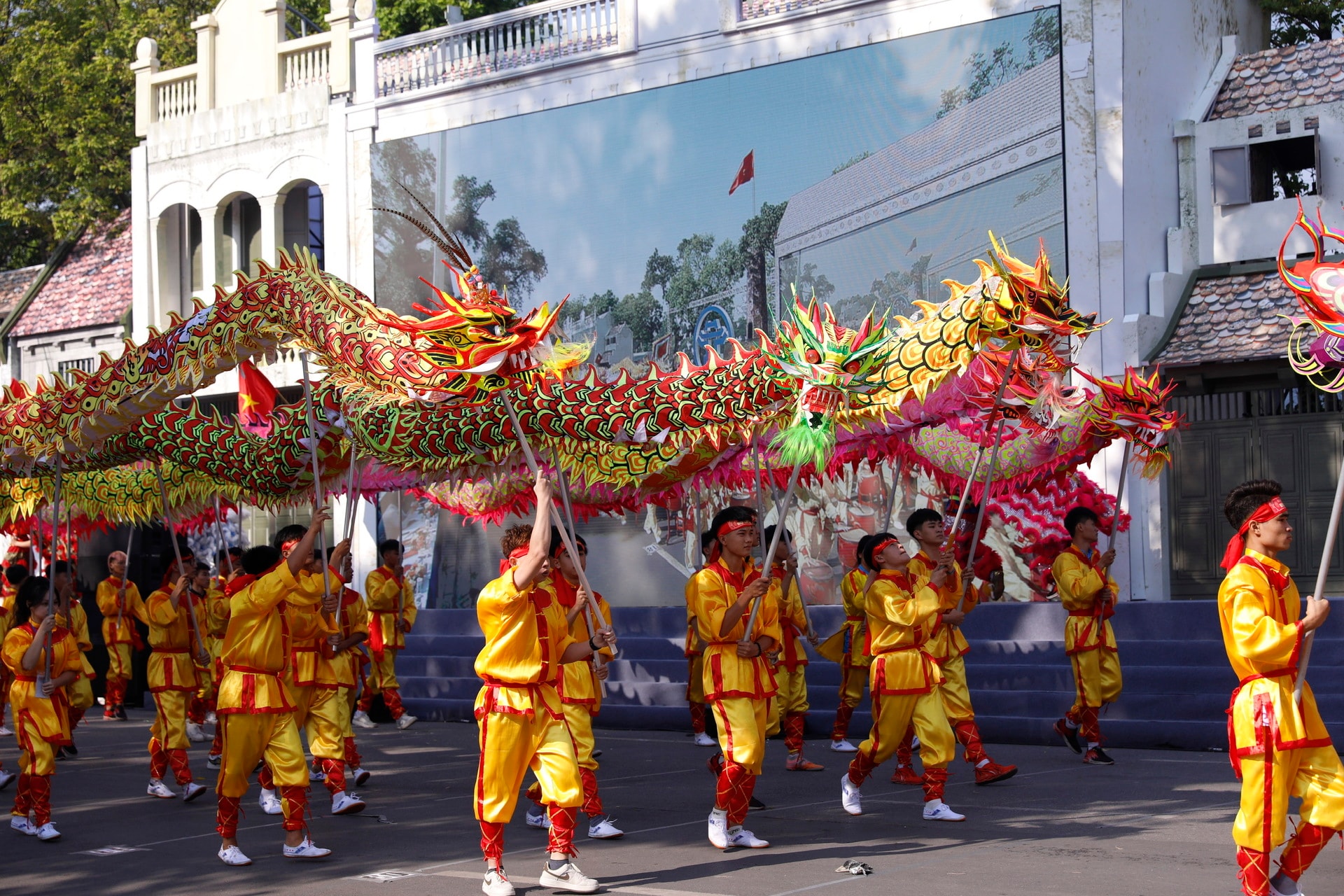 ngay hoi cua nguoi dan ha noi hinh 7