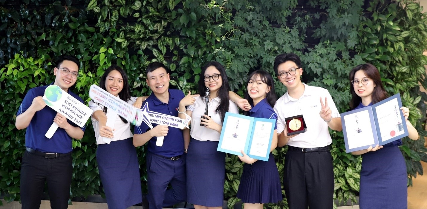 mb va nhung dau an cua moi truong lam viec ben vung hanh phuc hinh 1