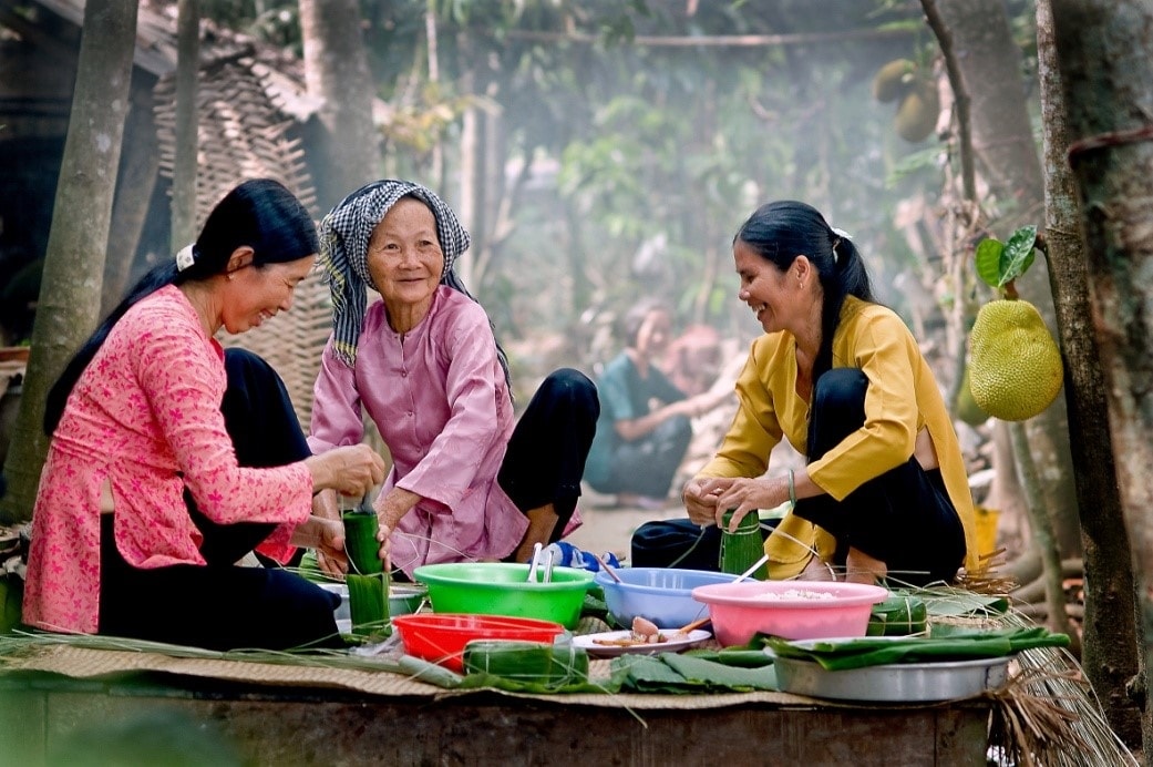 ban phao hoa tai le hoi lam banh ba mien tinh bac ninh hinh 1
