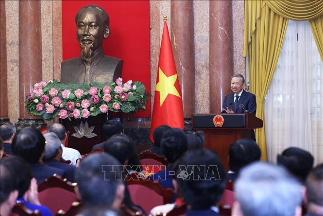 doi ngu doanh nhan dong gop to lon cho cong cuoc doi moi phat trien kinh te dat nuoc hinh 2