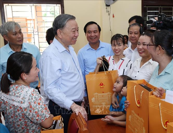 xay dung huyen dao con co ngay cang phat trien kinh te vung manh ve quoc phong an ninh hinh 5