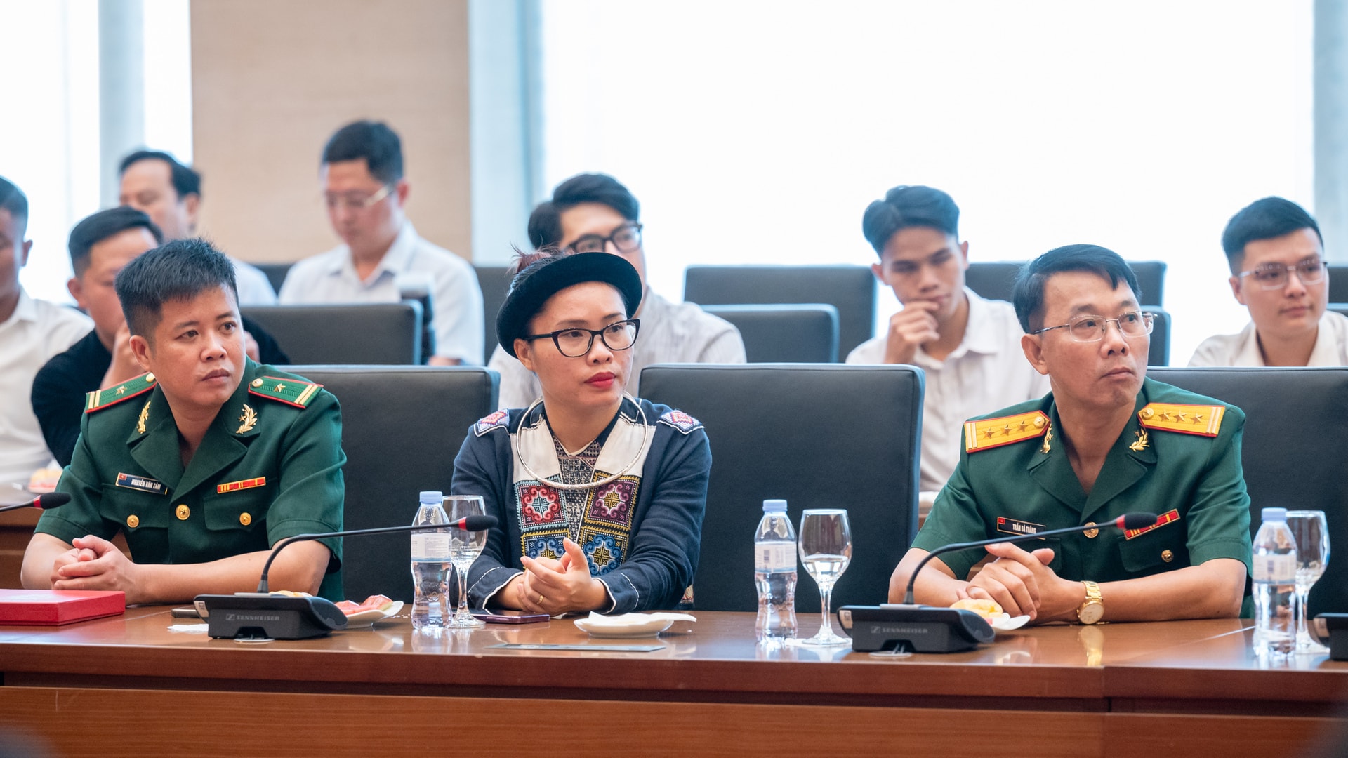 chu tich quoc hoi tran thanh man gap mat cac dai bieu nhan giai thuong vu a dinh hinh 3