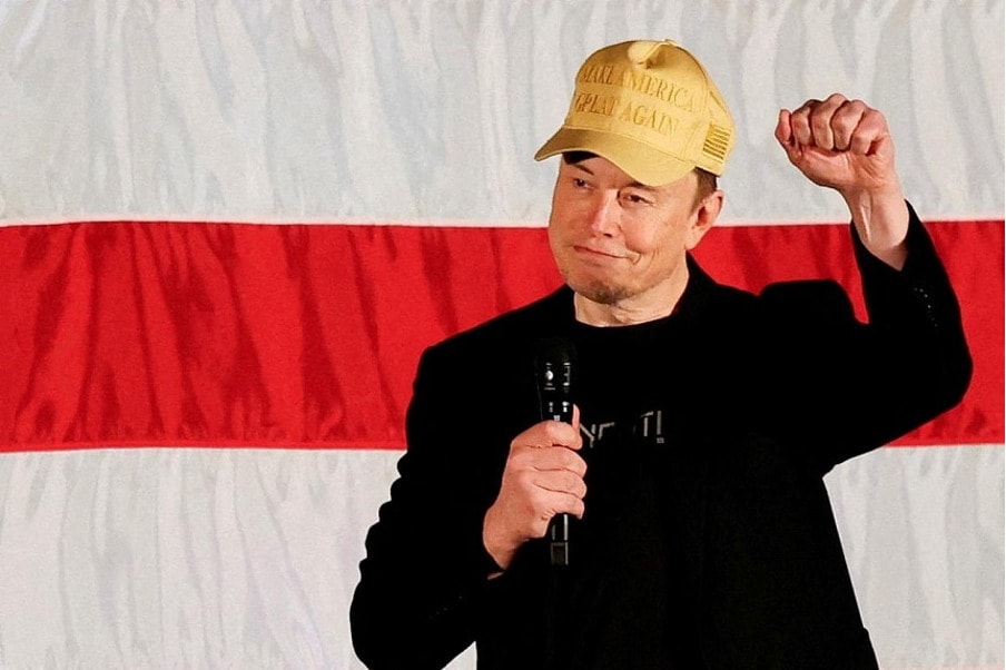 nguoi dan ong giau nhat the gioi dang ra suc giup ong donald trump dac cu tong thong hinh 1