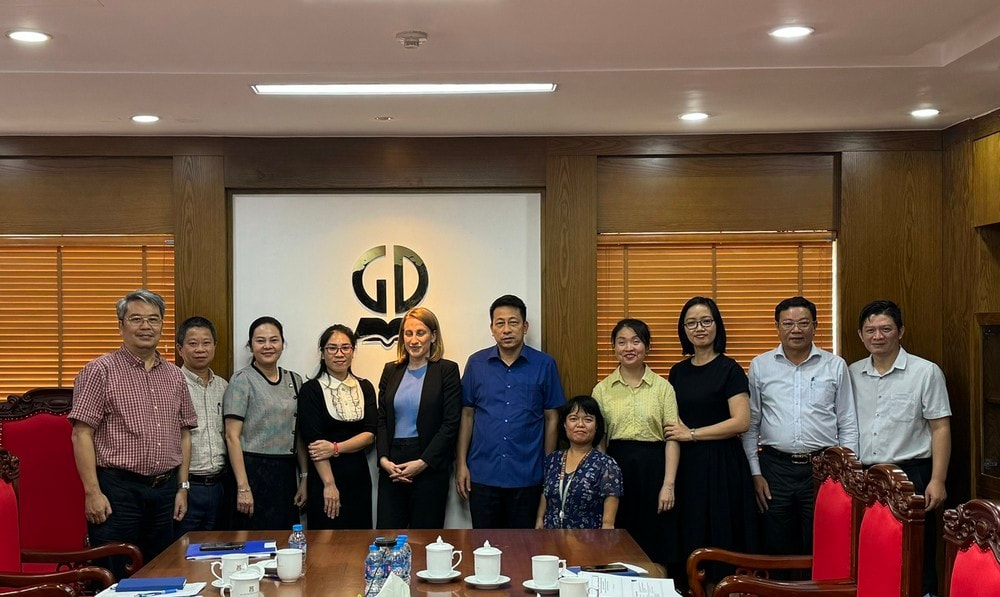 undp viet nam va nha xuat ban giao duc viet nam trao doi ve xay dung he thong chuyen doi va phan phoi sgk dien tu de tiep can hinh 1