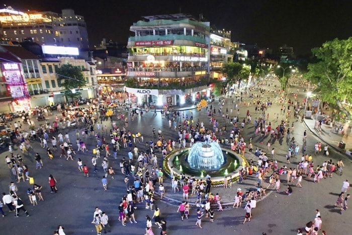 ha noi thi diem han che phuong tien giao thong gay o nhiem tai quan hoan kiem hinh 1