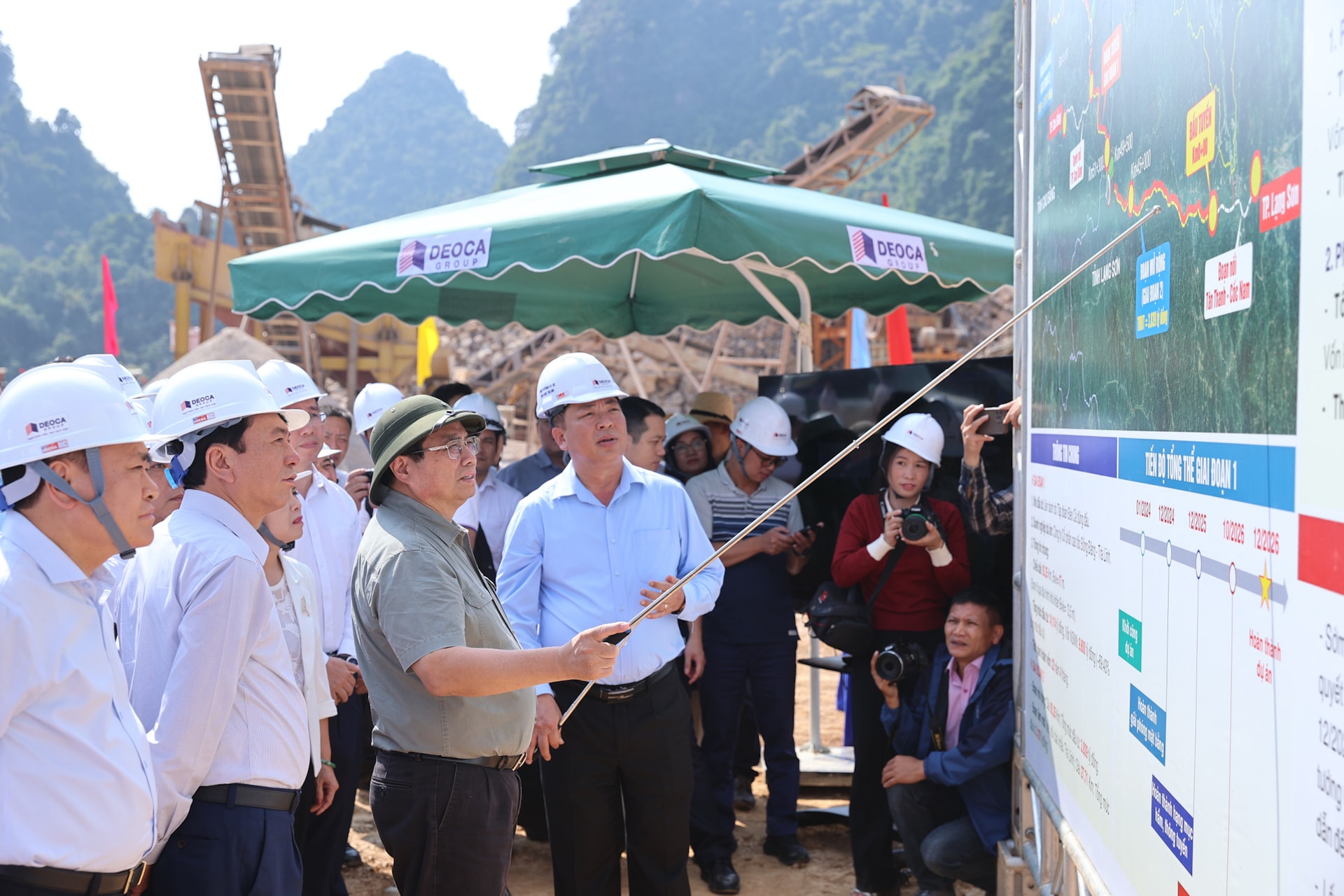 thu tuong pham minh chinh than toc hoan thanh 2 tuyen cao toc tai cao bang lang son ngay trong nam 2025 hinh 1