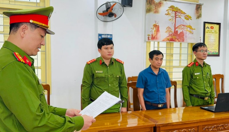 bat 2 can bo huyen bao thang lien quan den vi pham trong cong tac quan ly dat dai hinh 1