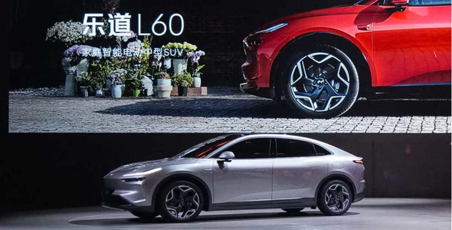 doi thu so 1 cua tesla chuan bi cho cuoc chien gia khoc liet hinh 1