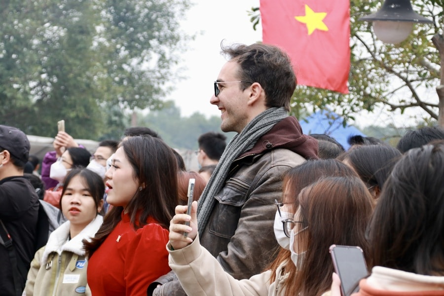to chuc cho phien vung cao chao nam moi 2025 tai lang van hoa hinh 3