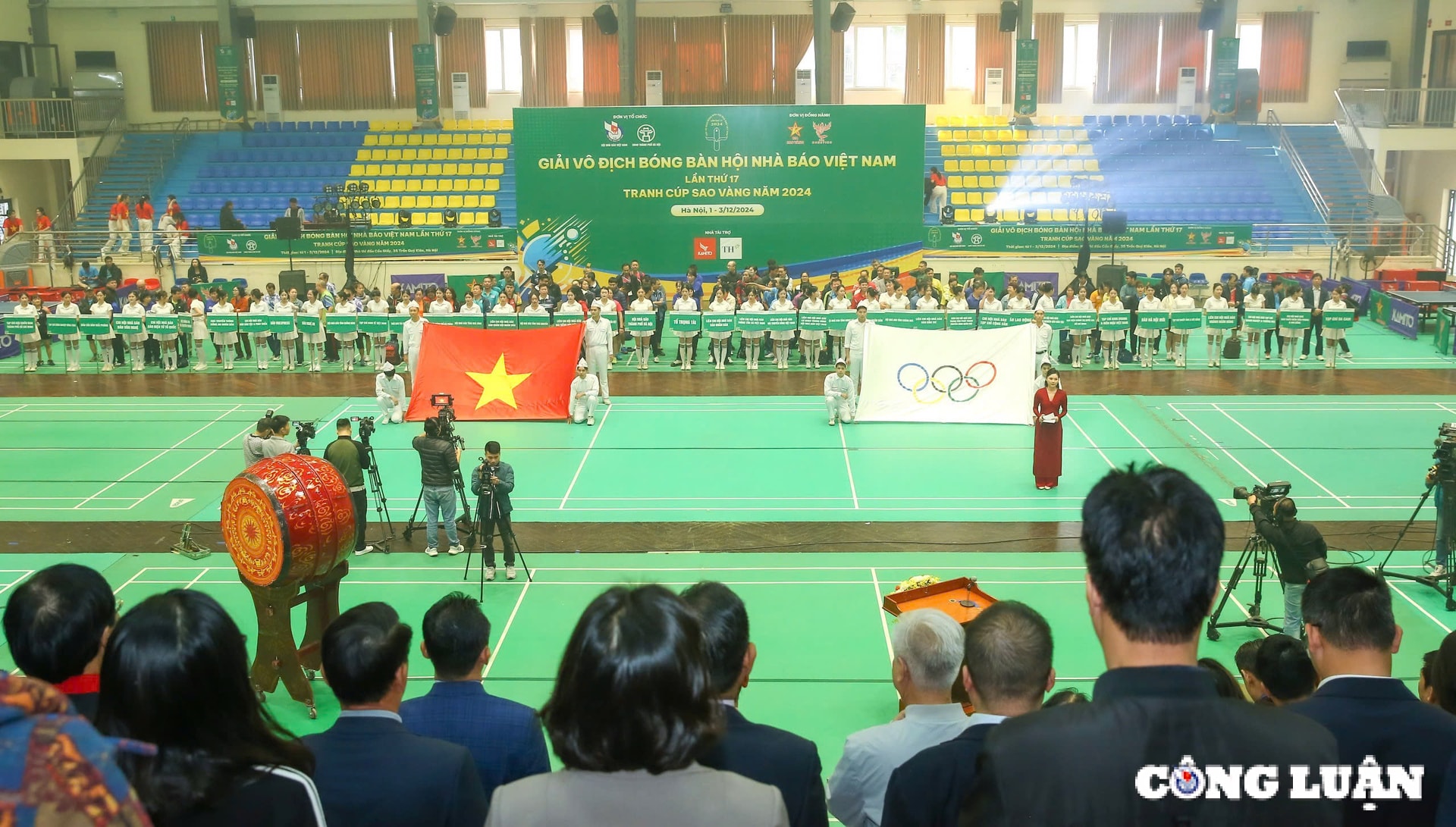 khai mac giai vo dich bong ban hoi nha bao viet nam lan thu 17 tranh cup sao vang 2024 hinh 1