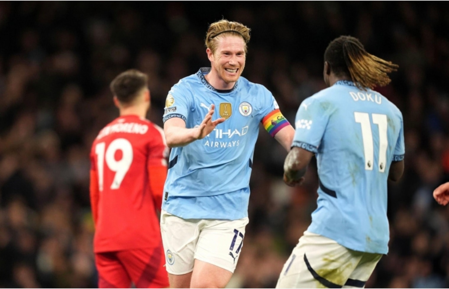 man city thang nottingham 3 0 ngat mach 6 tran toan thua o ngoai hang anh hinh 1