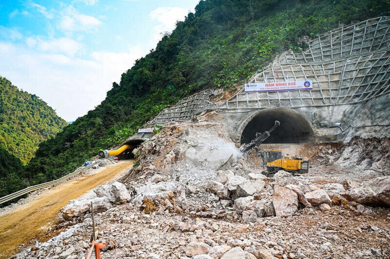 dao thong 2 ong ham dong khe tren cao toc dong dang tra linh hinh 1