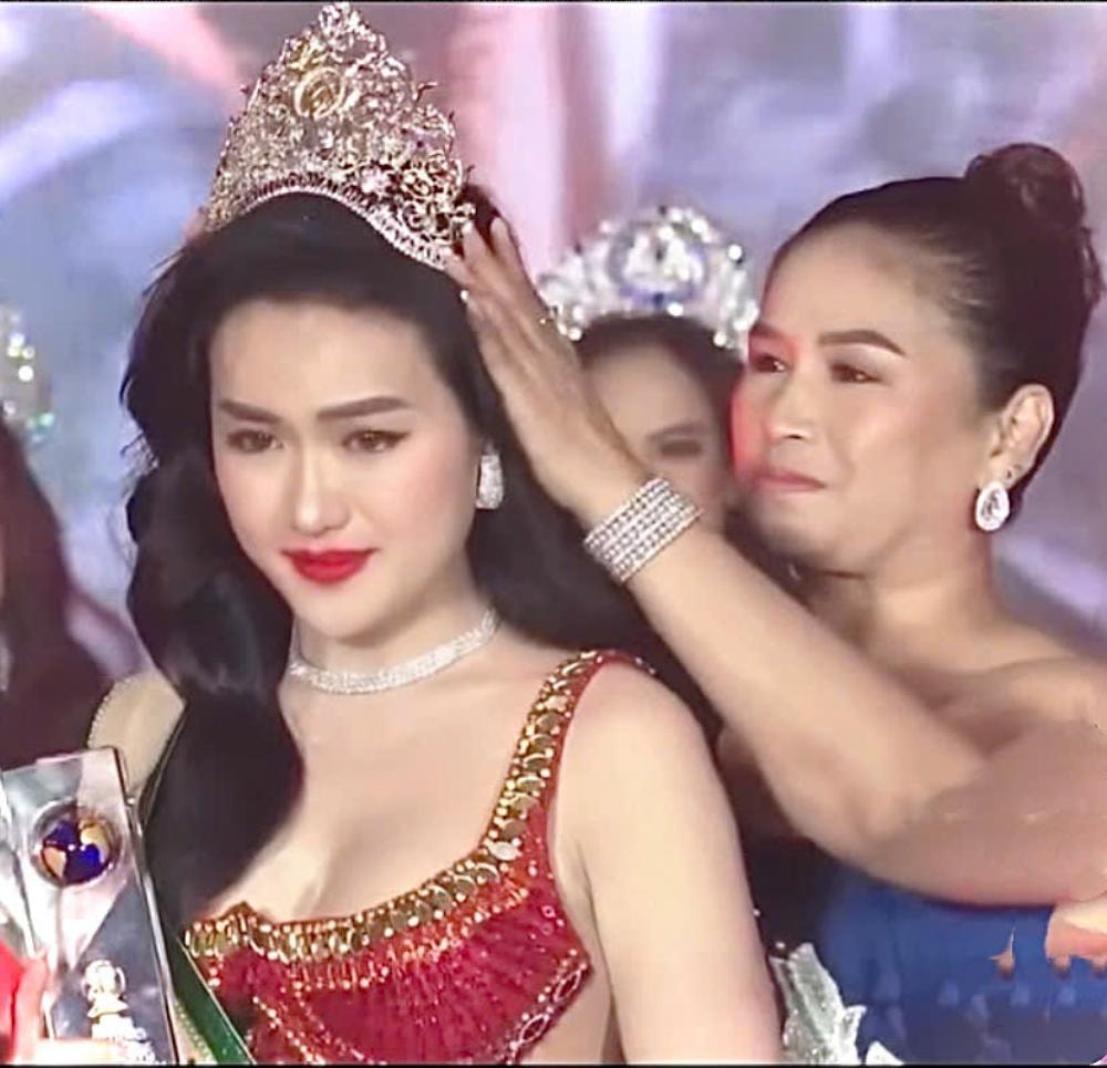 vu thi hoa chien binh am tham dang quang mrs earth international 2024 hinh 2