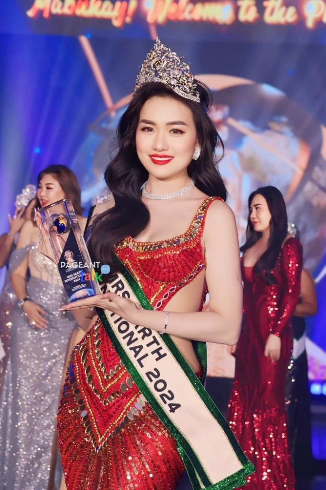 vu thi hoa chien binh am tham dang quang mrs earth international 2024 hinh 17