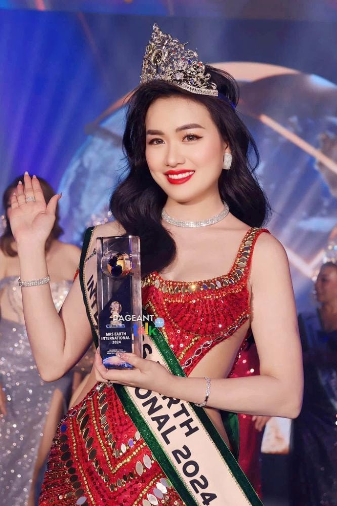 vu thi hoa chien binh am tham dang quang mrs earth international 2024 hinh 19