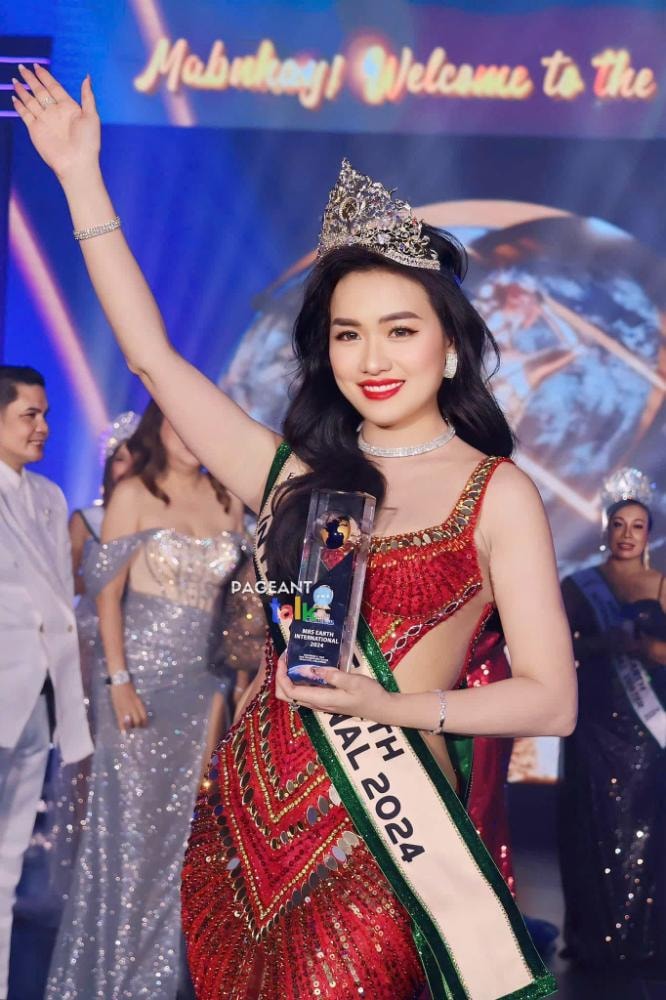 vu thi hoa chien binh am tham dang quang mrs earth international 2024 hinh 3